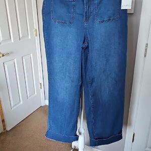 Classic High-Rise Cuffed Jeans - Blue